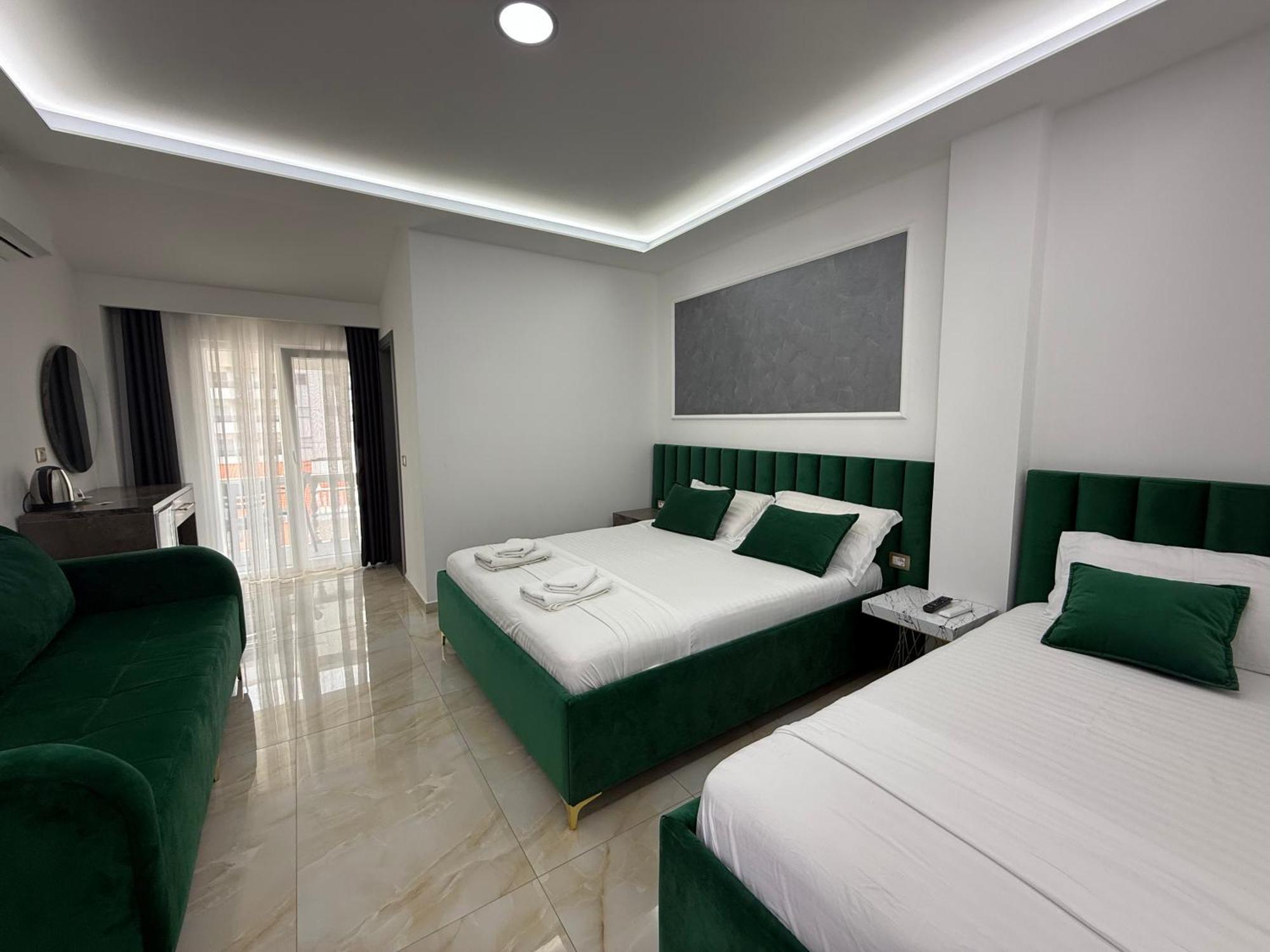 Hotel Leodori 1 Shëngjin Εξωτερικό φωτογραφία